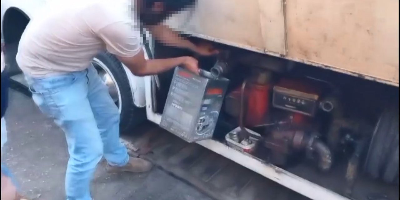 Jandarmadan Kaçak Akaryakıt Operasyonu: 3 Gözaltı