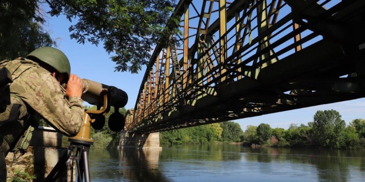 Msb: Yunanistan Sınırında 4'ü Fetö Mensubu 6 Kişi Yakalandı