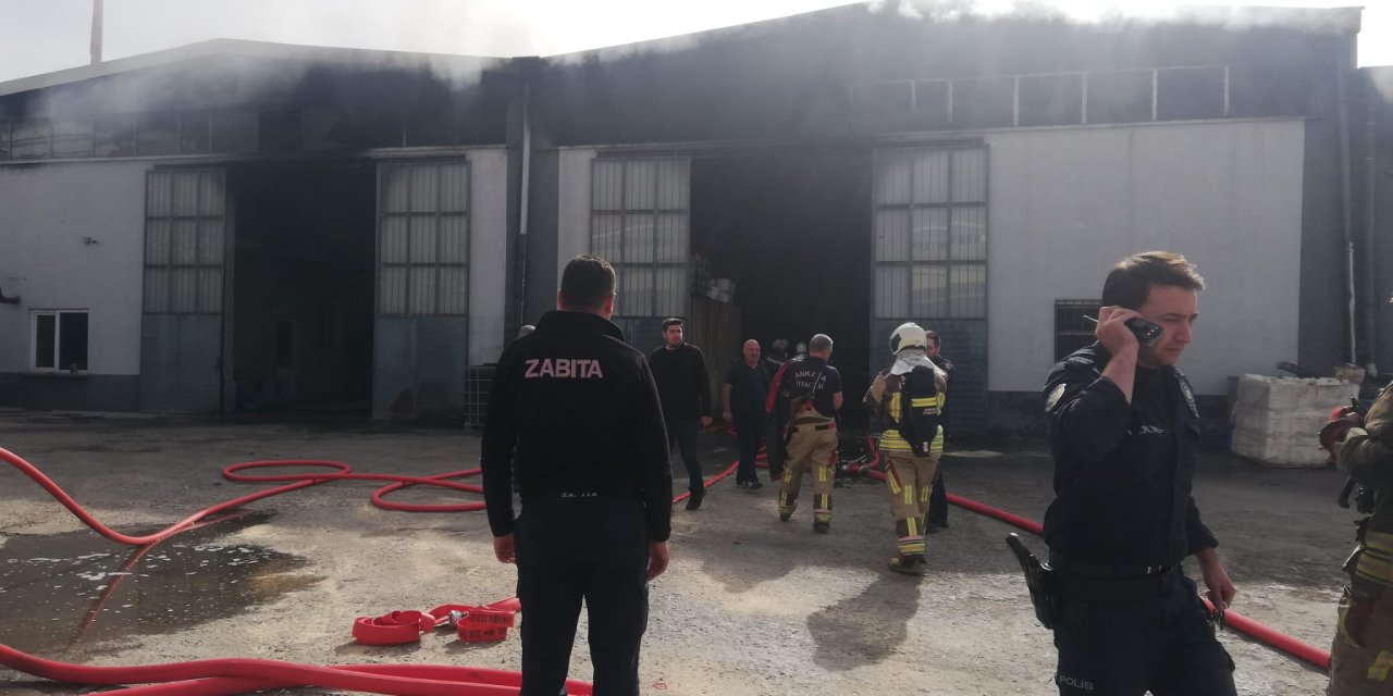 Ankara'da Atık Ayrıştırma Merkezinde Yangın