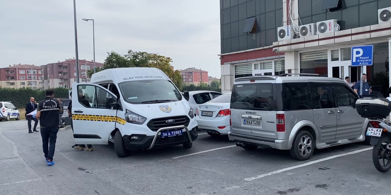 Adliye Önünde Damadını Öldürdü