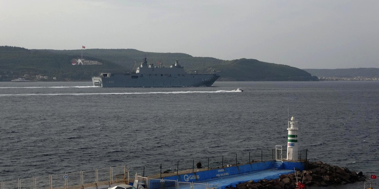 Tcg Anadolu, Çanakkale Boğazı'ndan Geçti