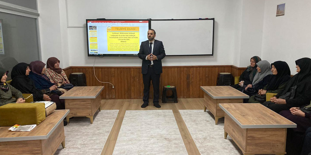 Rize’de Umreciler Bilgilendirildi