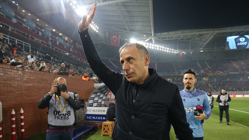 Trabzonspor'da Abdullah Avcı istifa etti