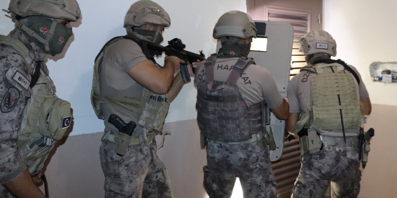 Mersin'de Fetö/pdy Operasyonu: 7 Gözaltı