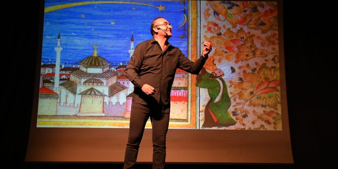 Sunay Akın’dan 100’üncü Yıla Özel ‘Cumhuriyet Yolunda’ Gösterisi