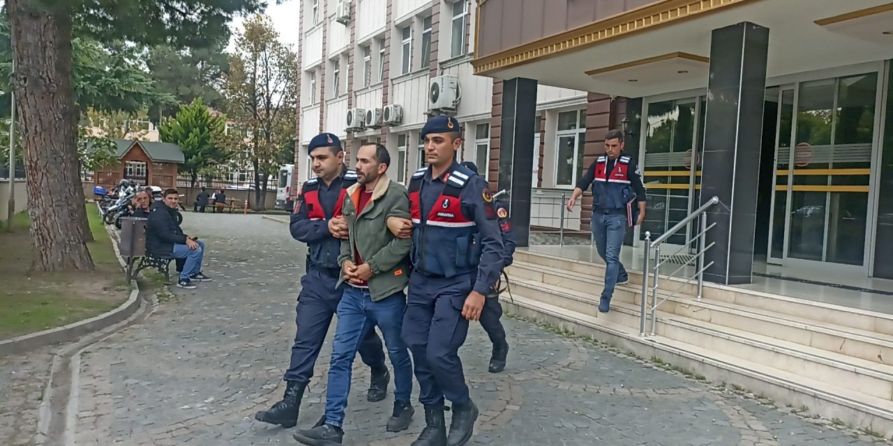 Samsun'da 1 Camiyi Yakıp, 2'sini De Yakmaya Çalışan Şüpheli Tutuklandı