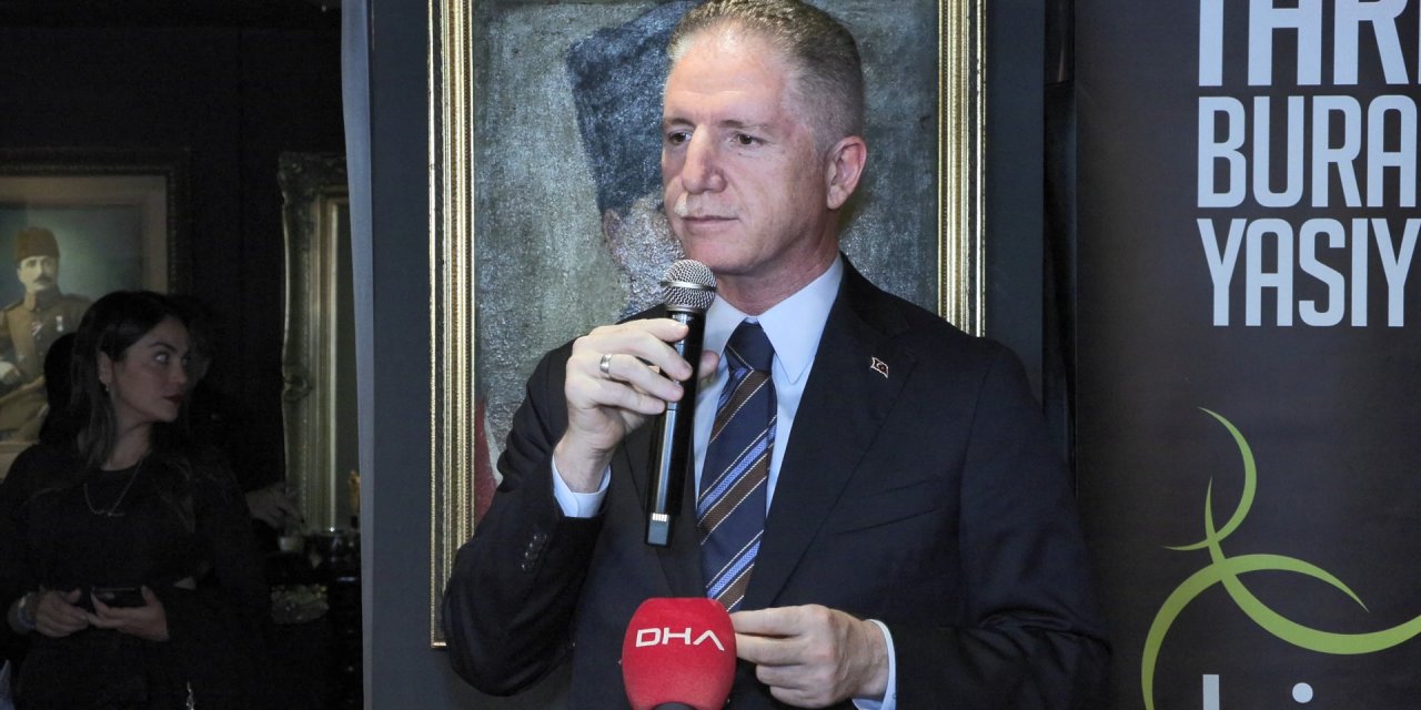 Kağıthane'de 'dirilişten Kurtuluşa Cumhuriyet'E Giden Yol' Sergisi Açıldı