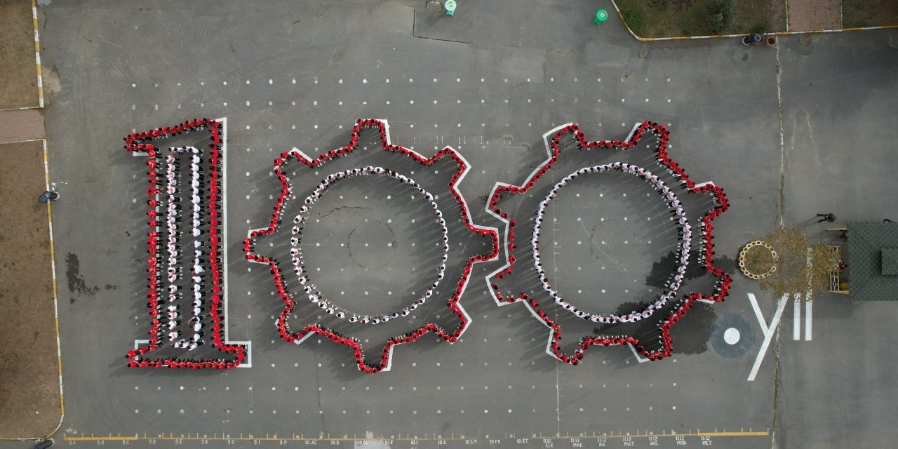 Silivri'de Lise Öğrencilerinden Cumhuriyet’in 100’üncü Yılı İçin ‘Kuruluş Numarası Rekoru’