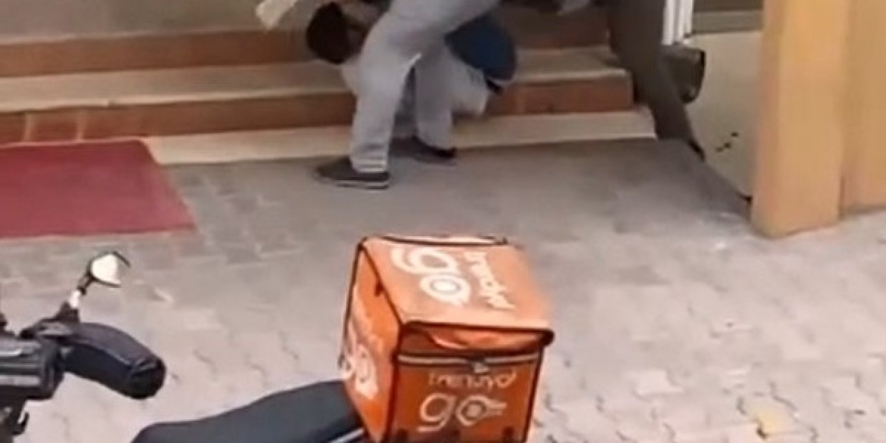 Esenyurt'ta Satırlı "Bekara Ev Verdin" Saldırısı