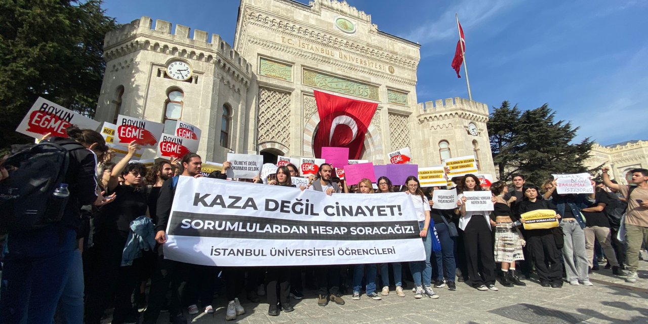 Beyazıt'ta Zeren Ertaş'ın Ölümüne Protesto