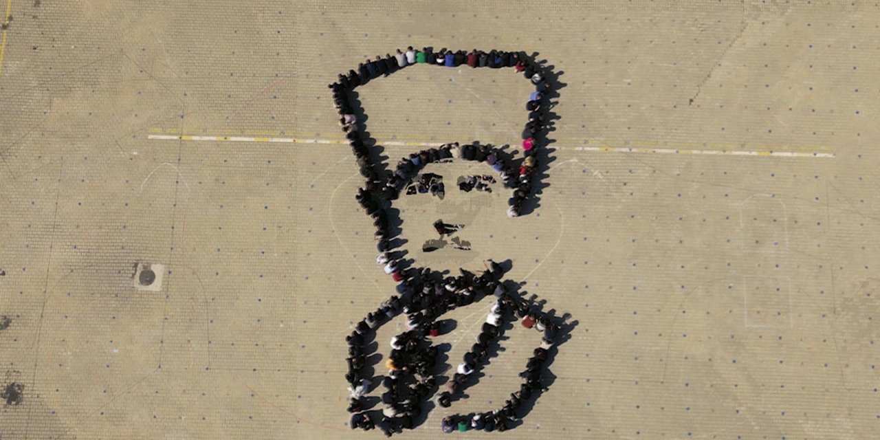 Cumhuriyet Tarihini Koreografi İle Anlattılar