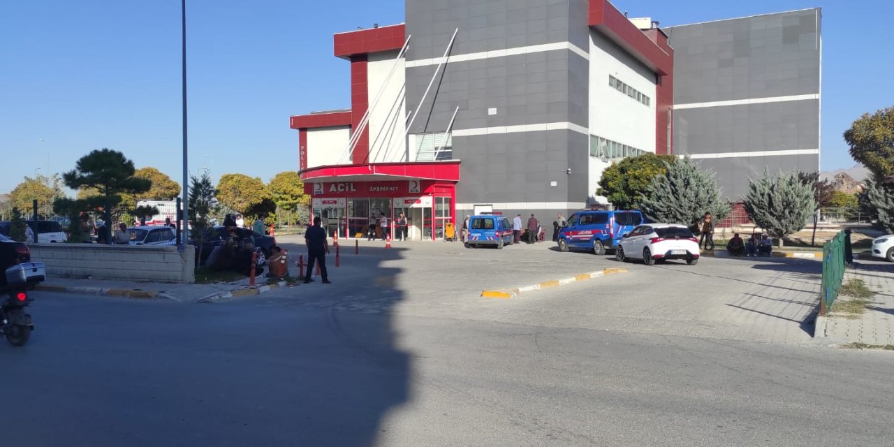 Toprak Boşaltırken Elektrik Akımına Kapılan Kamyon Şoförü Öldü