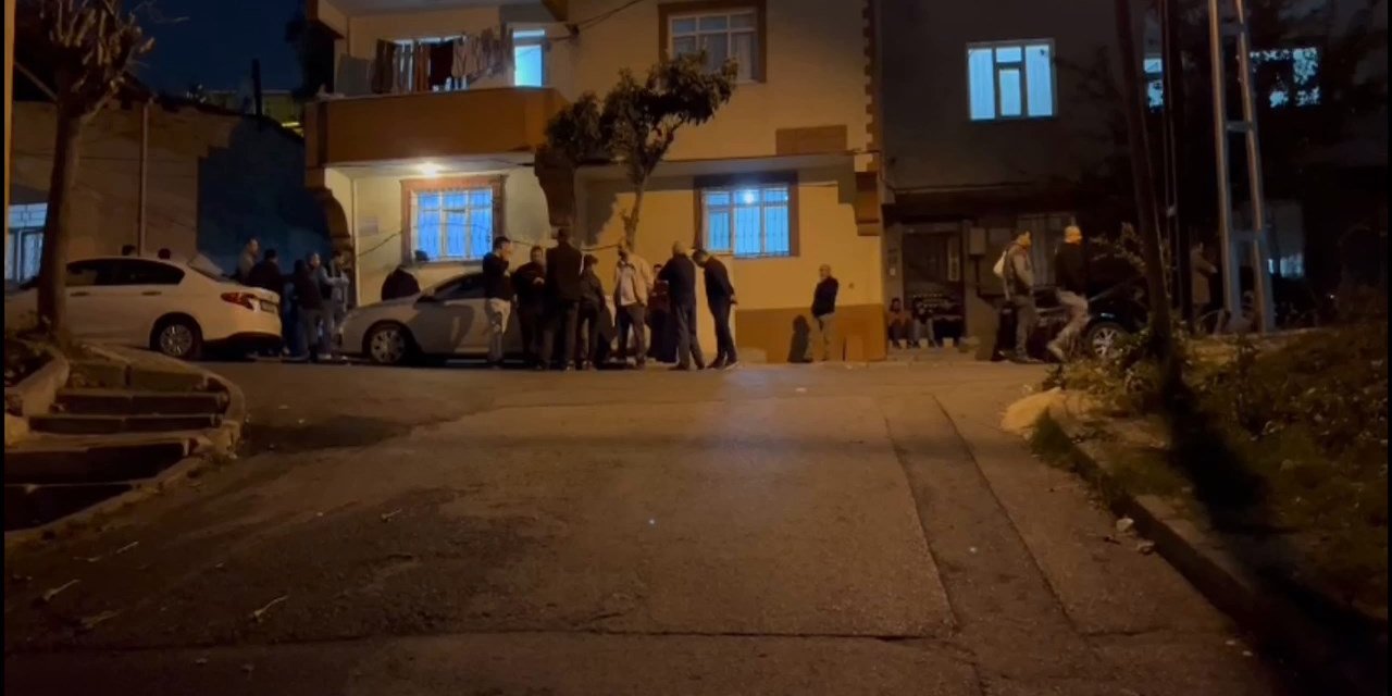 Avcılar'da 3 Yaşındaki Kız Çocuğu Servis Aracının Altında Kalarak Hayatını Kaybetti