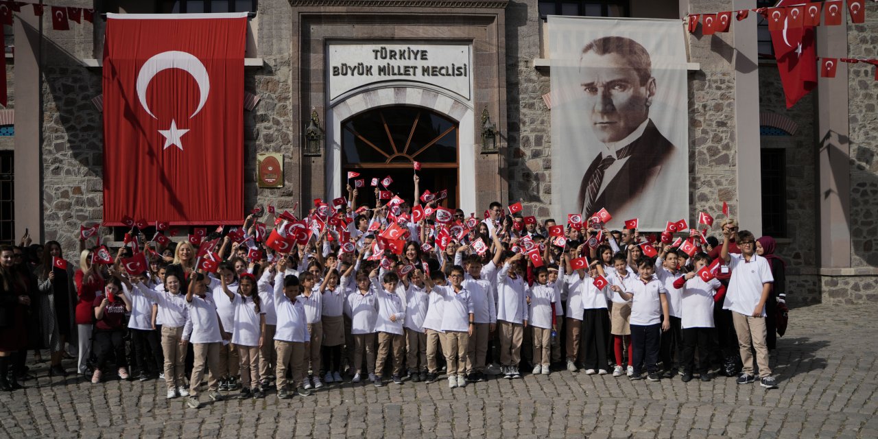 Mektebim Koleji, 2’nci Tbmm Binası’nı Ziyaret Etti