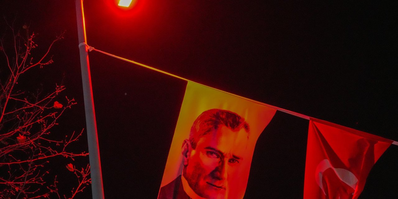 Bedaş, Cumhuriyetin 100’üncü Yılını ‘Türk Bayrağı’nın Renkleriyle Kutluyor