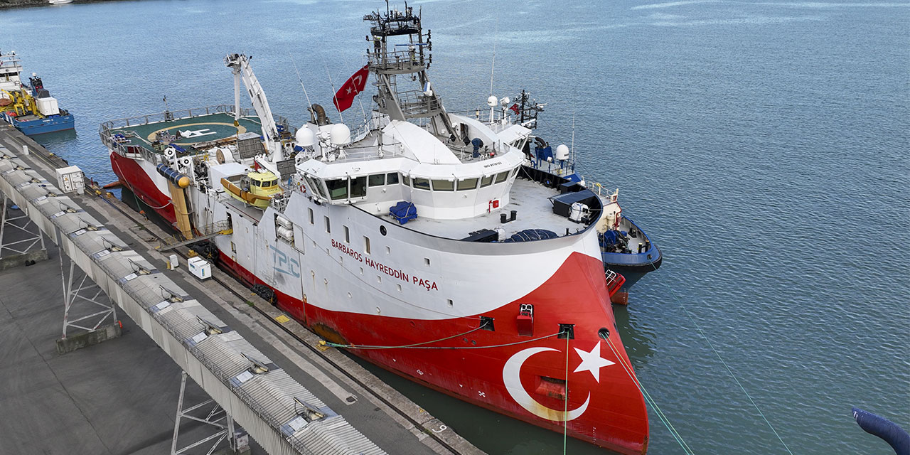 Barbaros Hayreddin Paşa Gemisi, Türkiye'nin enerji bağımsızlığı için denizleri karış karış tarıyor