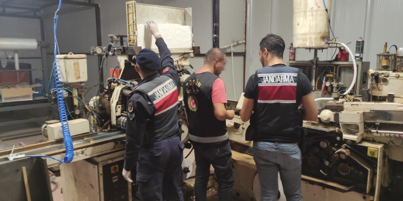 Bursa'da 43 Milyon Liralık Kaçak Sigara Operasyonu