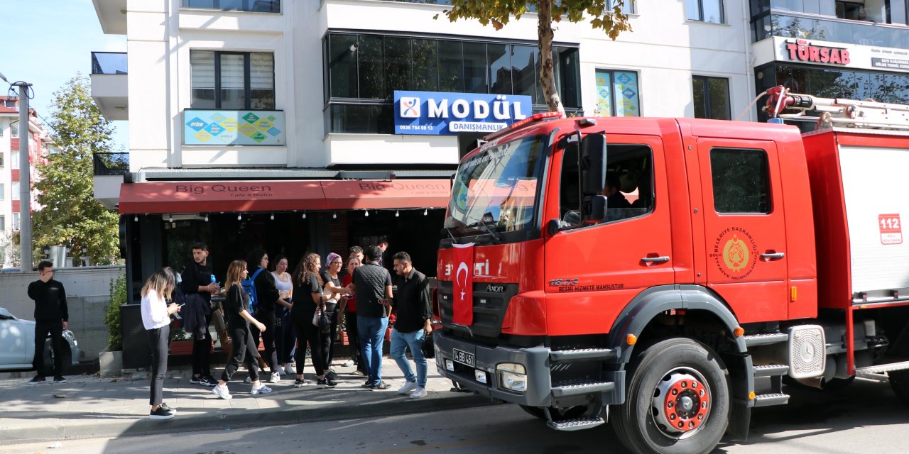 Üniversite Öğrencisi, Çalıştığı Kafede Portatif Ocağı Yakarken Yandı