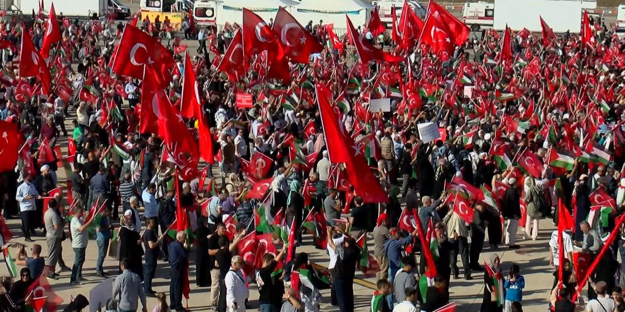 Ek Bilgi Ve Fotoğraflarla // Büyük Filistin Mitingi İçin Alana Girişler Başladı