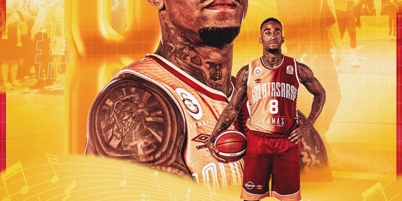 Galatasaray, Dee Bost'u Yeniden Kadrosuna Kattı