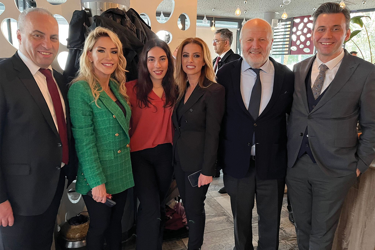 Türkiye'de İş Dünyası dergisi iş insanlarını Düsseldorf'ta buluşturdu