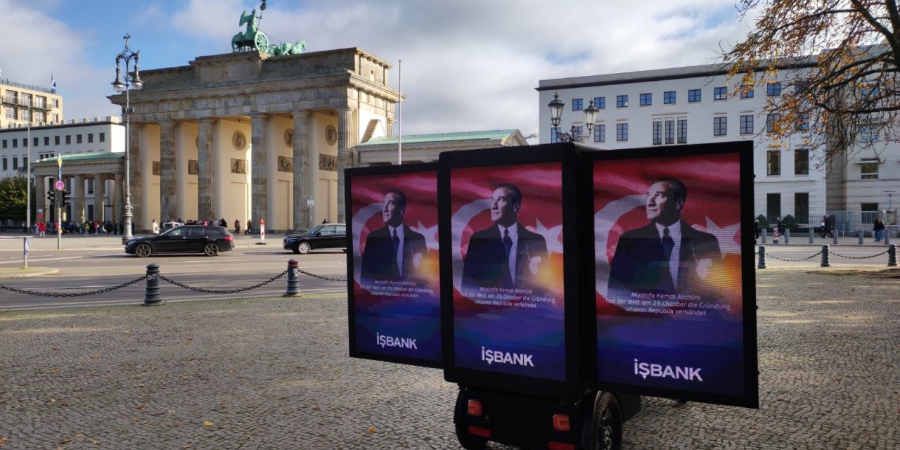 İş Bankası, Cumhuriyetin 100’üncü Yıl Coşkusunu Dünyaya Taşıdı