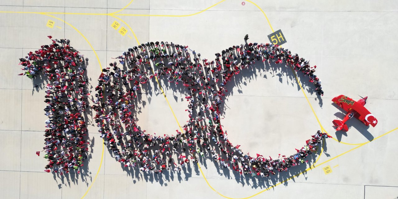 Eskişehir’de Cumhuriyet’in 100’üncü Yılına Özel Koreografi