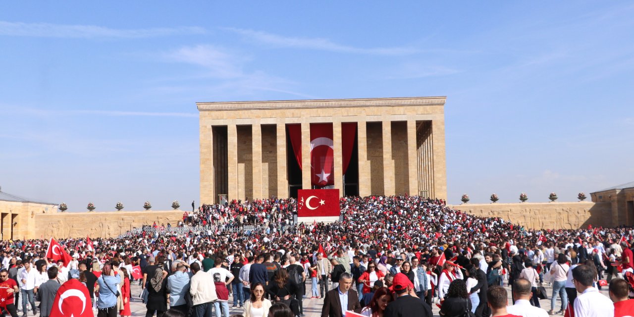 Anıtkabir'de 100'üncü Yıl Coşkusu
