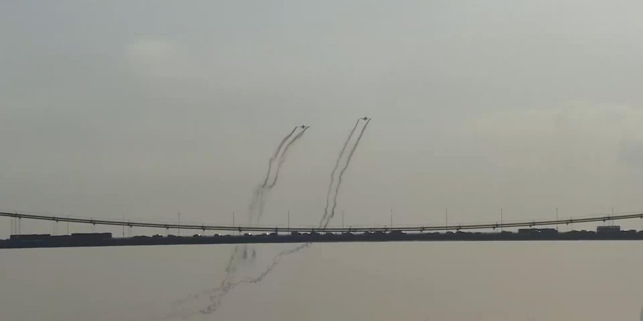 Solotürk'ten 29 Ekim Gösterisi