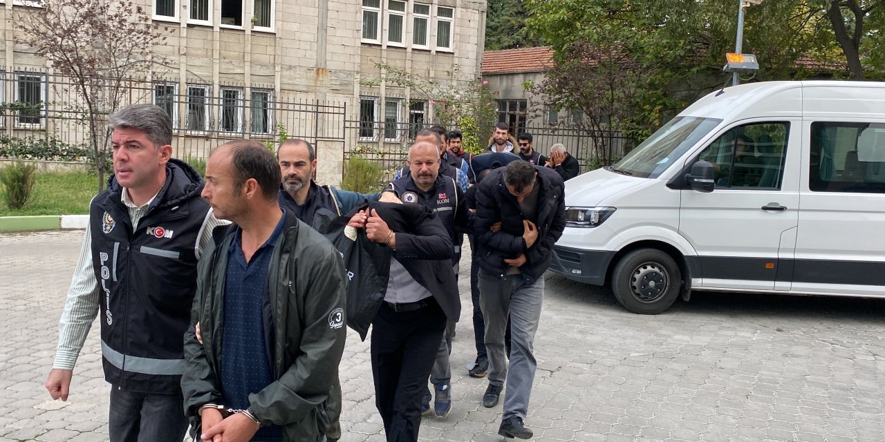 Samsun'da Belediyeye Ait 25 Ton Malzeme Çalan 9 Kişiye Gözaltı