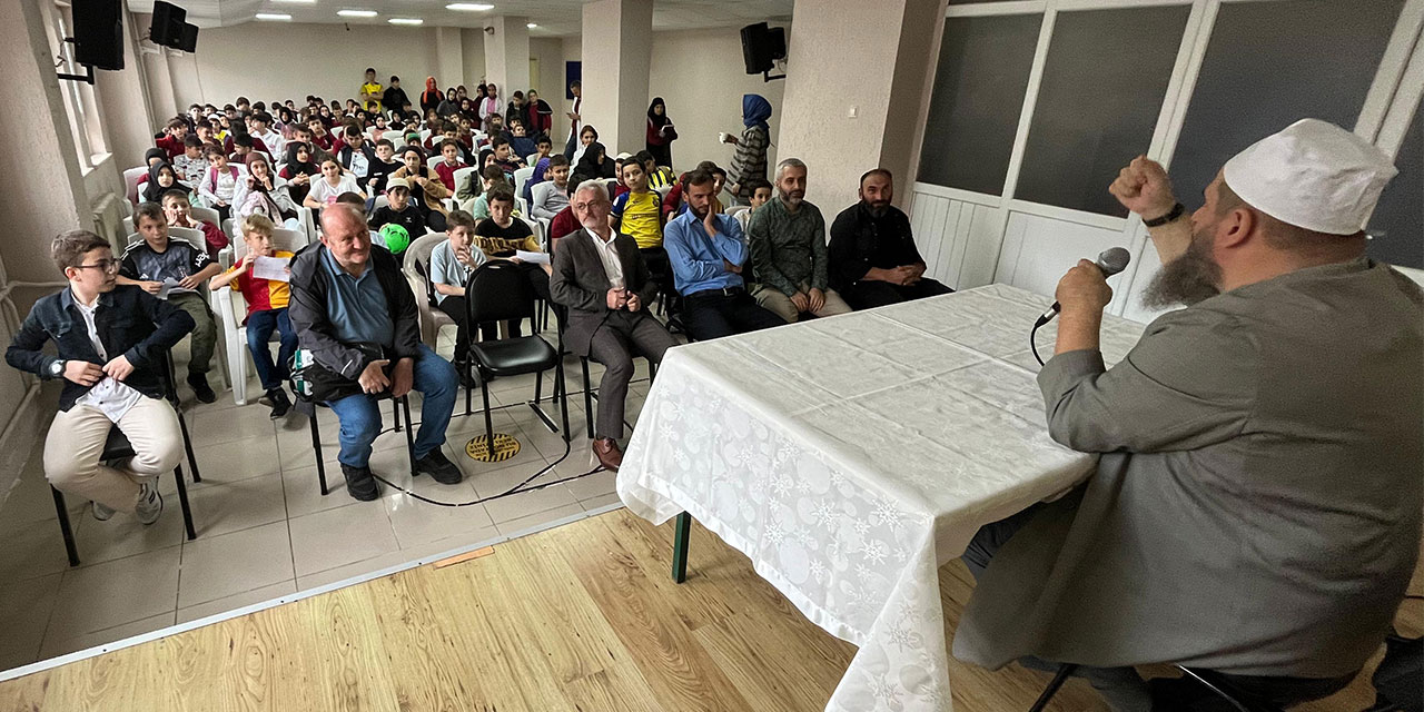 Rize İHO Hafızlık Projesinde Eğitim Gören Öğrencilerle İman Üzerine Söyleşi