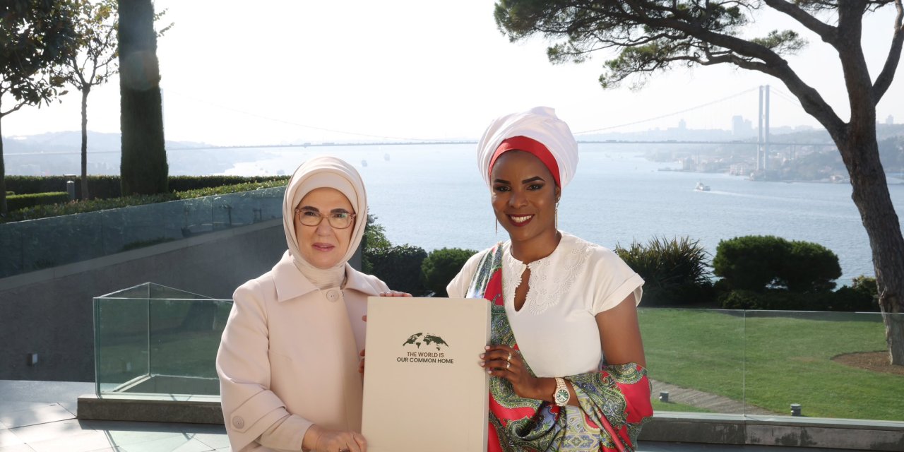 Emine Erdoğan, Burundi Cumhuriyeti Devlet Başkanı'nın Eşi Ndayishimiye İle Görüştü