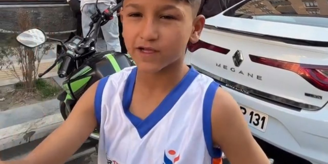 Bisikletiyle Tutunduğu Traktörün Altında Kalan Çocuk Öldü (2)