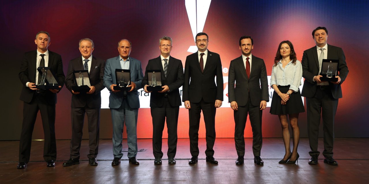 Gyoder 18. Gayrimenkul Zirvesi'nde Akmerkez Gyo'ya Ödül