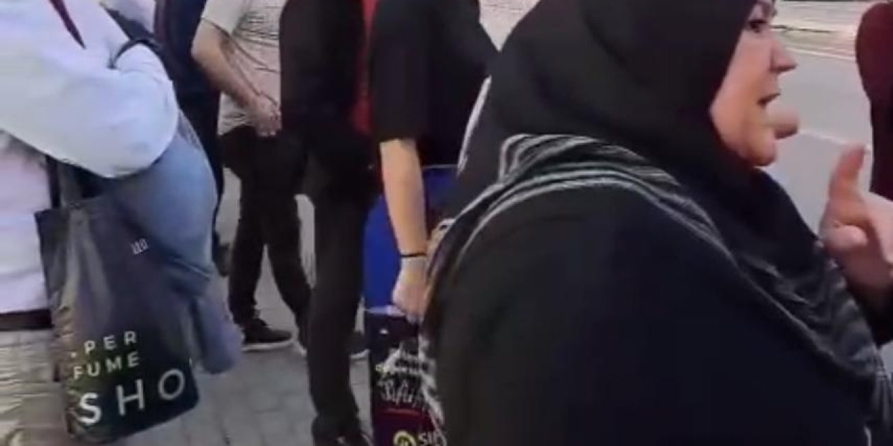 ‘Çok Konuştukları’ Gerekçesiyle Yolcuları İndirdi, Boş Otobüsle Seferine Devam Etti