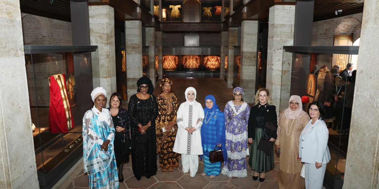 Emine Erdoğan, Devlet Başkanları Eşleriyle Topkapı Sarayı'nı Gezdi