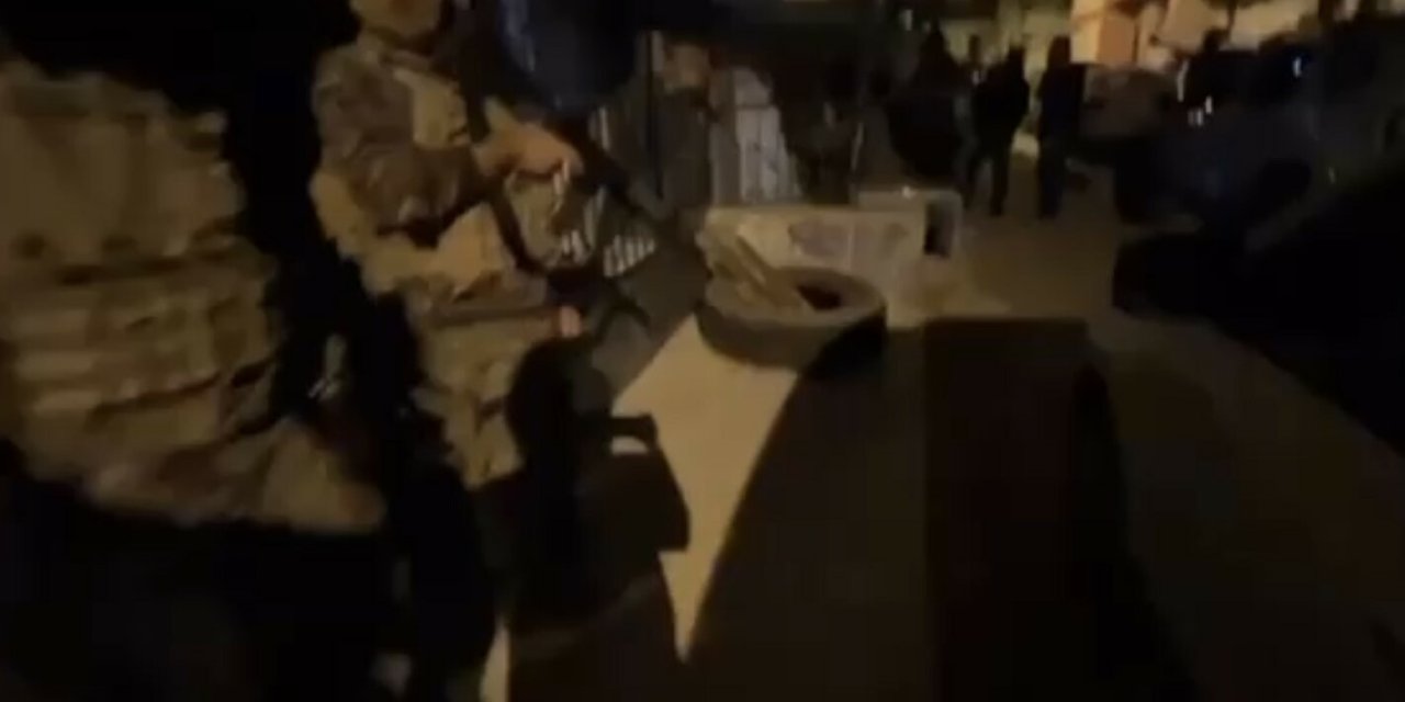 İzmir'de Kaçak Silah Operasyonu: 4 Tutuklama