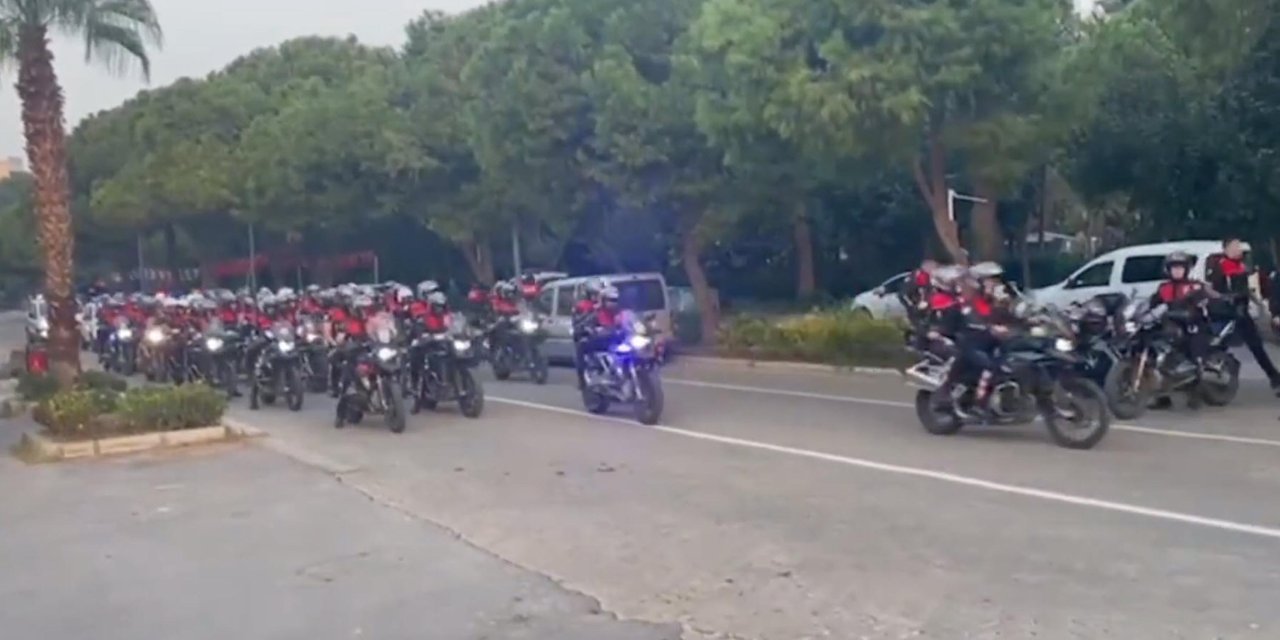 İzmir’de 'Kalkan' Operasyonu; 309 Kaçak Göçmen Yakalandı