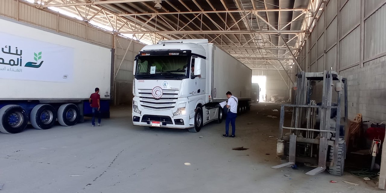 Gazze’ye 59 Kamyon İnsani Yardım