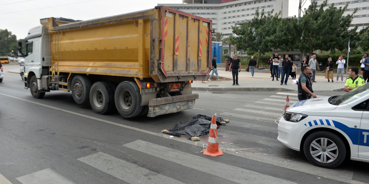 Hafriyat Kamyonunun Çarptığı Yaya Öldü