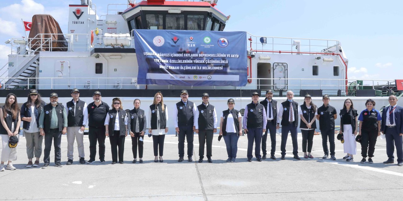 Kuşadası Körfezi'nde Deprem Araştırması Tamamlandı; Yıkıcı Fay Yok