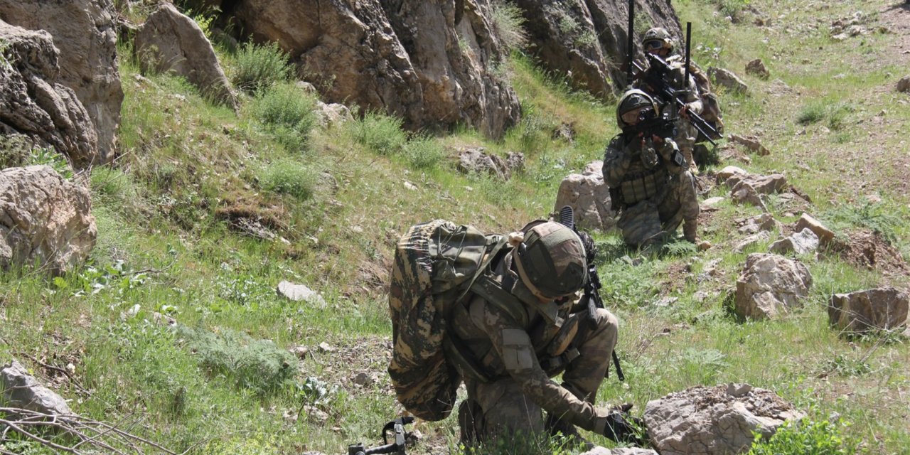 Msb, Mehmetçiğin Operasyon Bölgelerindeki Faaliyetlerini Paylaştı