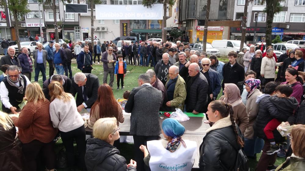 Rize’de 5 Milyon Ata Tohumu Halka Dağıtıldı