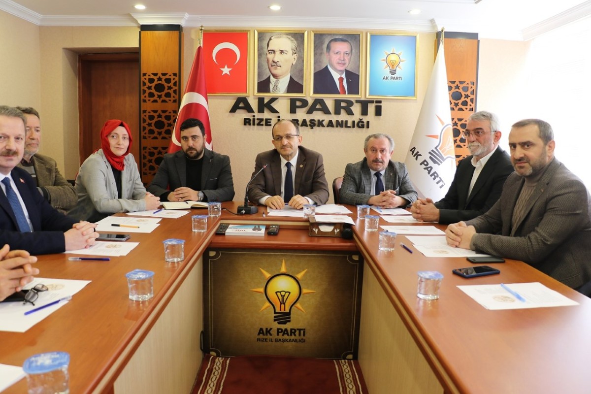 İl Başkanı Ayar, yeni yönetim kurulu üyeleri ile ilk toplantısını gerçekleştirdi