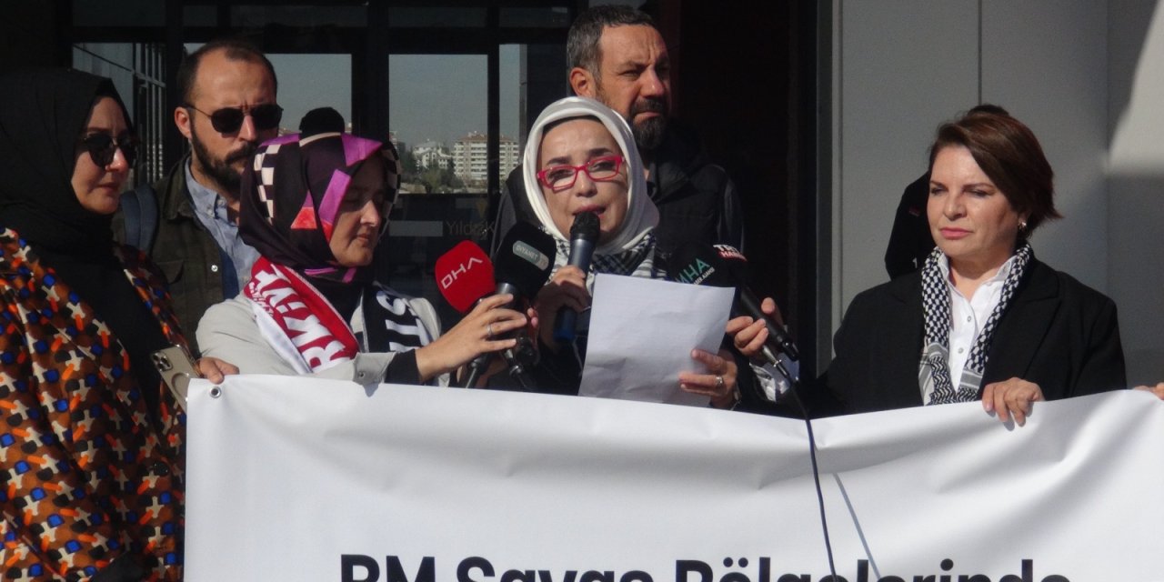 Türkiye Ofisi Önünde Gazetecilerden Bm'e Tepki