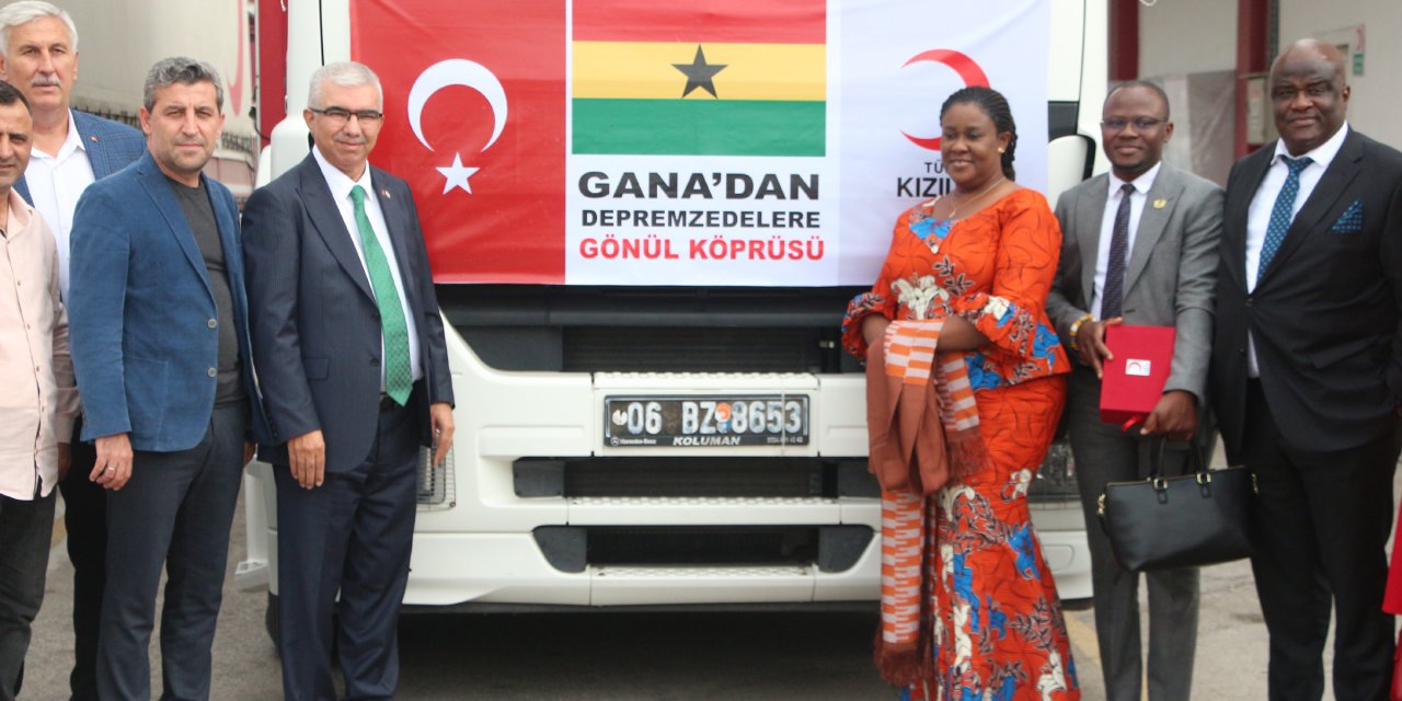 Gana'dan Deprem Bölgesine Çikolata Bağışı