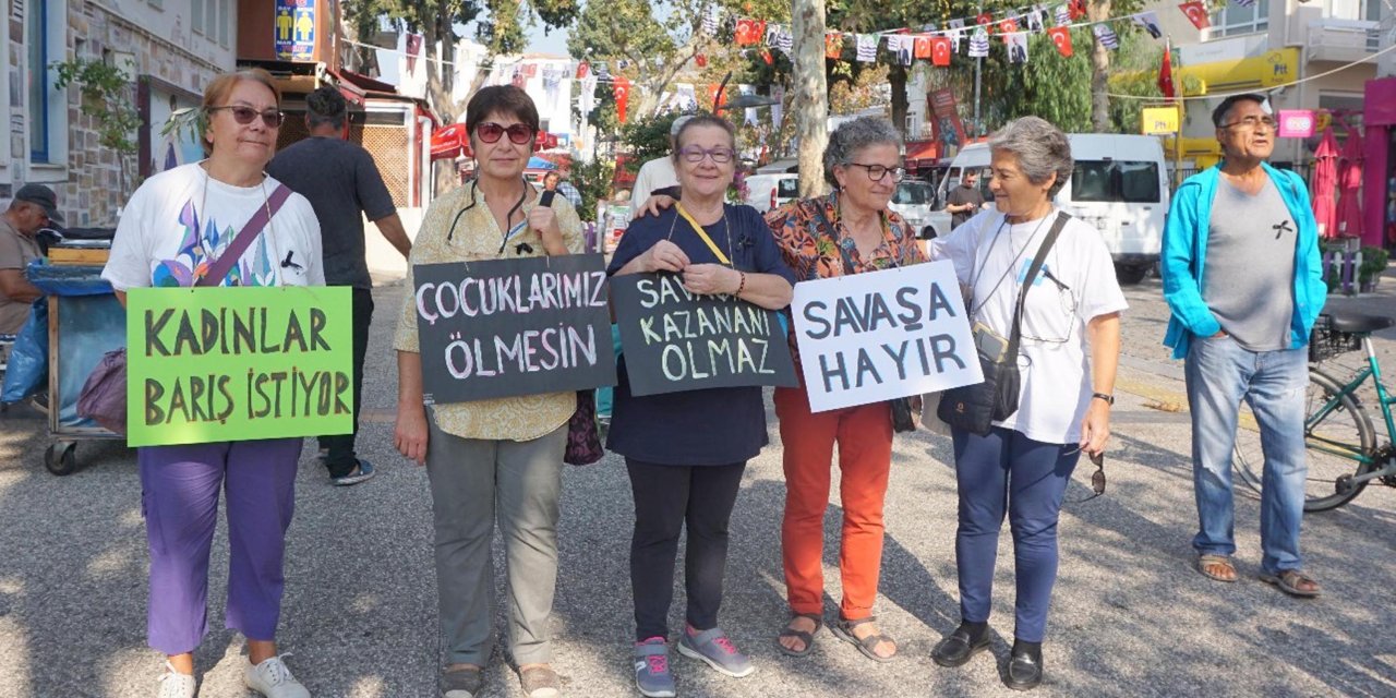 Foçalı Kadınlardan Yürüyüş Ve Sessiz İsrail Protestosu
