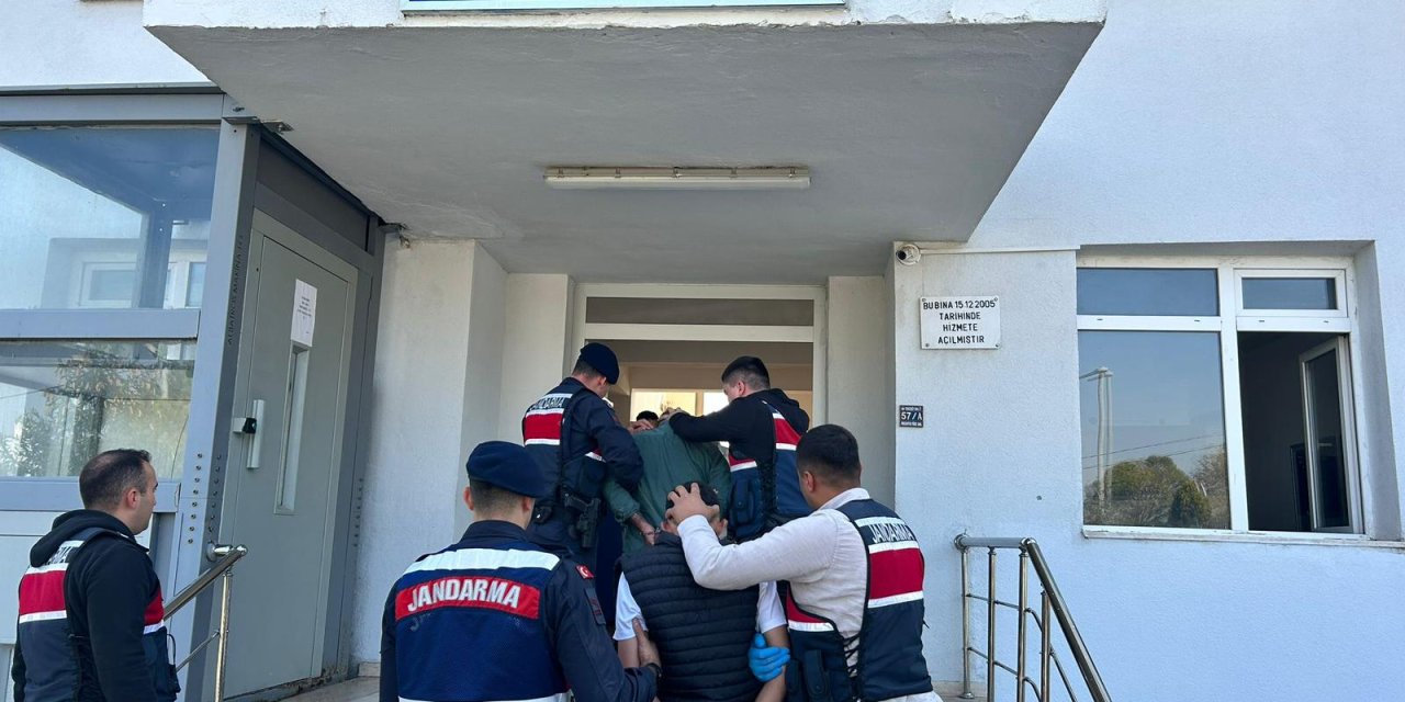 Tarlada Uyuşturucu Satışına 2 Tutuklama (2)