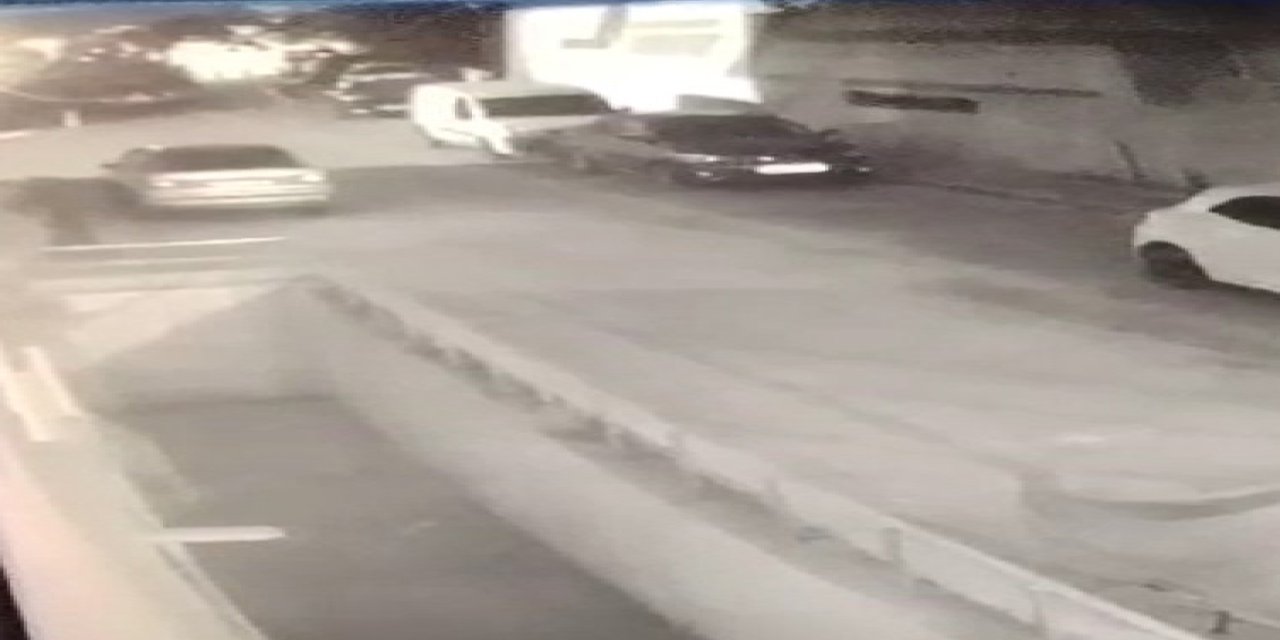 Sattıkları Otomobili Yedek Anahtarıyla Çaldılar