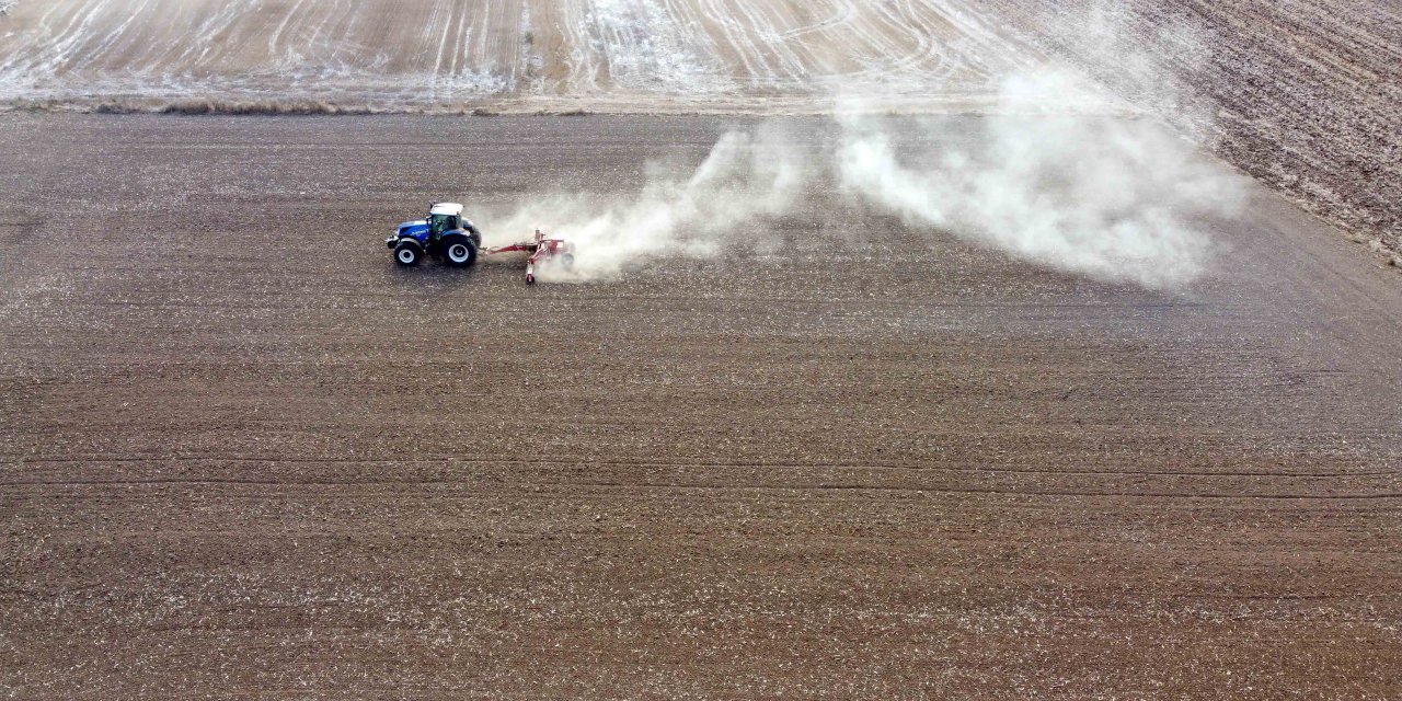Trakya'da Buğday Kuru Toprağa Ekilip, Yağış Beklenmeye Başlandı
